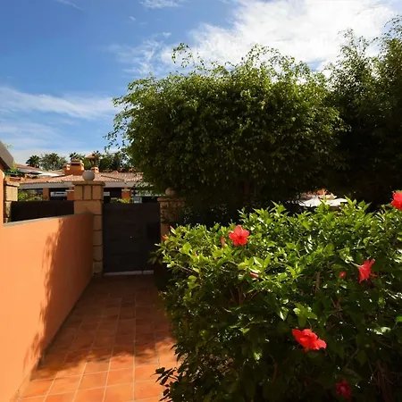Apartamento Lovely Duplex La Caleta